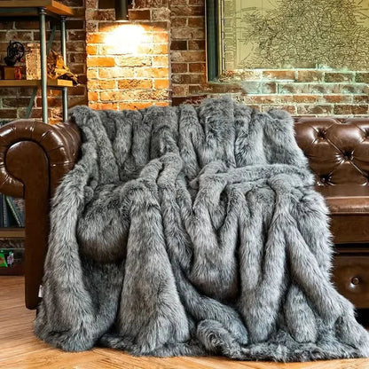 VELZAVENIA – Plush Throw Blanket for Sophisticated Home Comfort