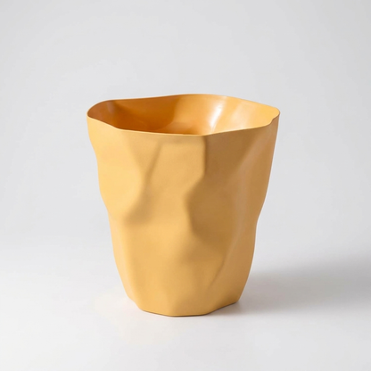 BINEDGE – Irregular Shape Wastebasket for Narrow Spaces