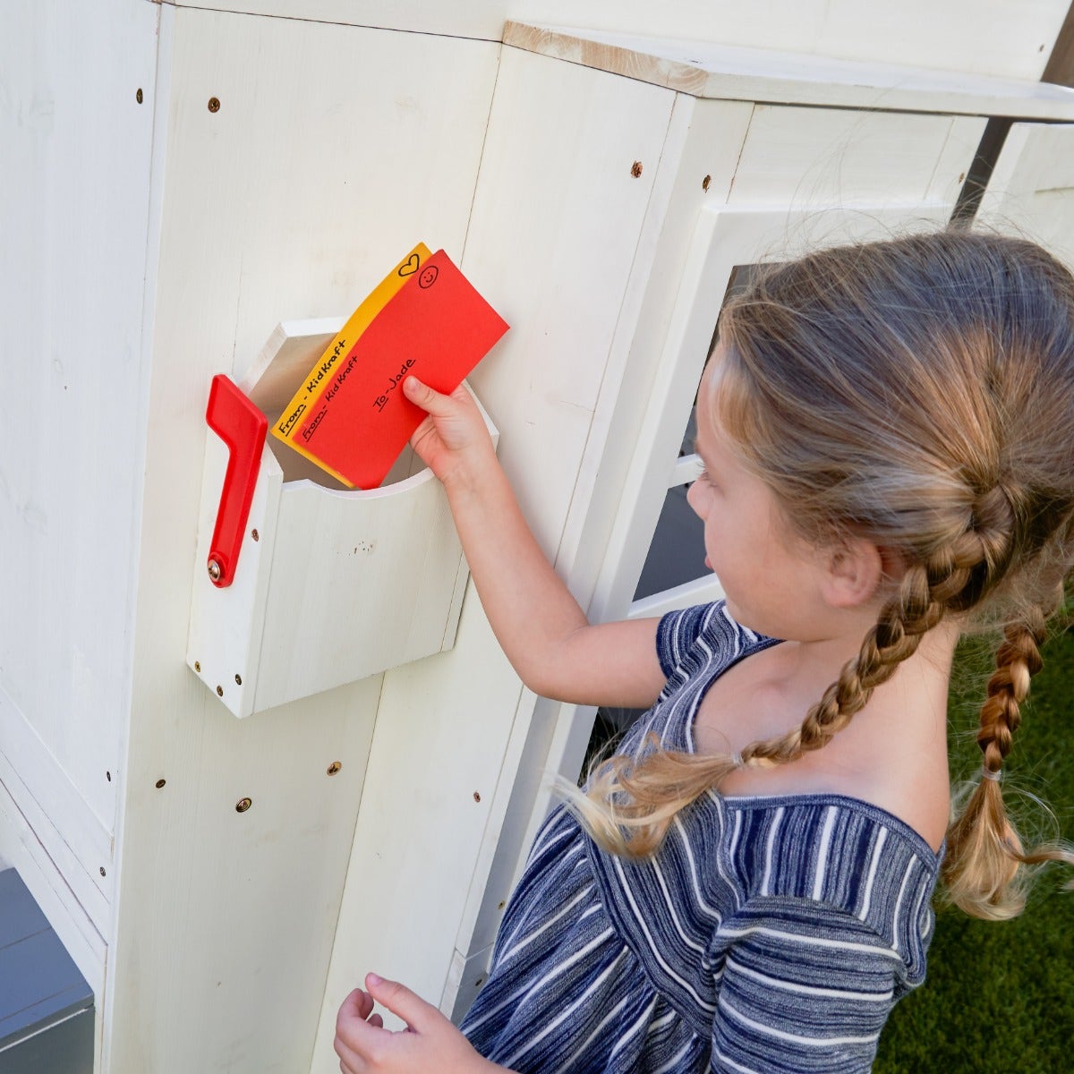 Outdoor Playhouse with Picnic Table and Chalkboard - White