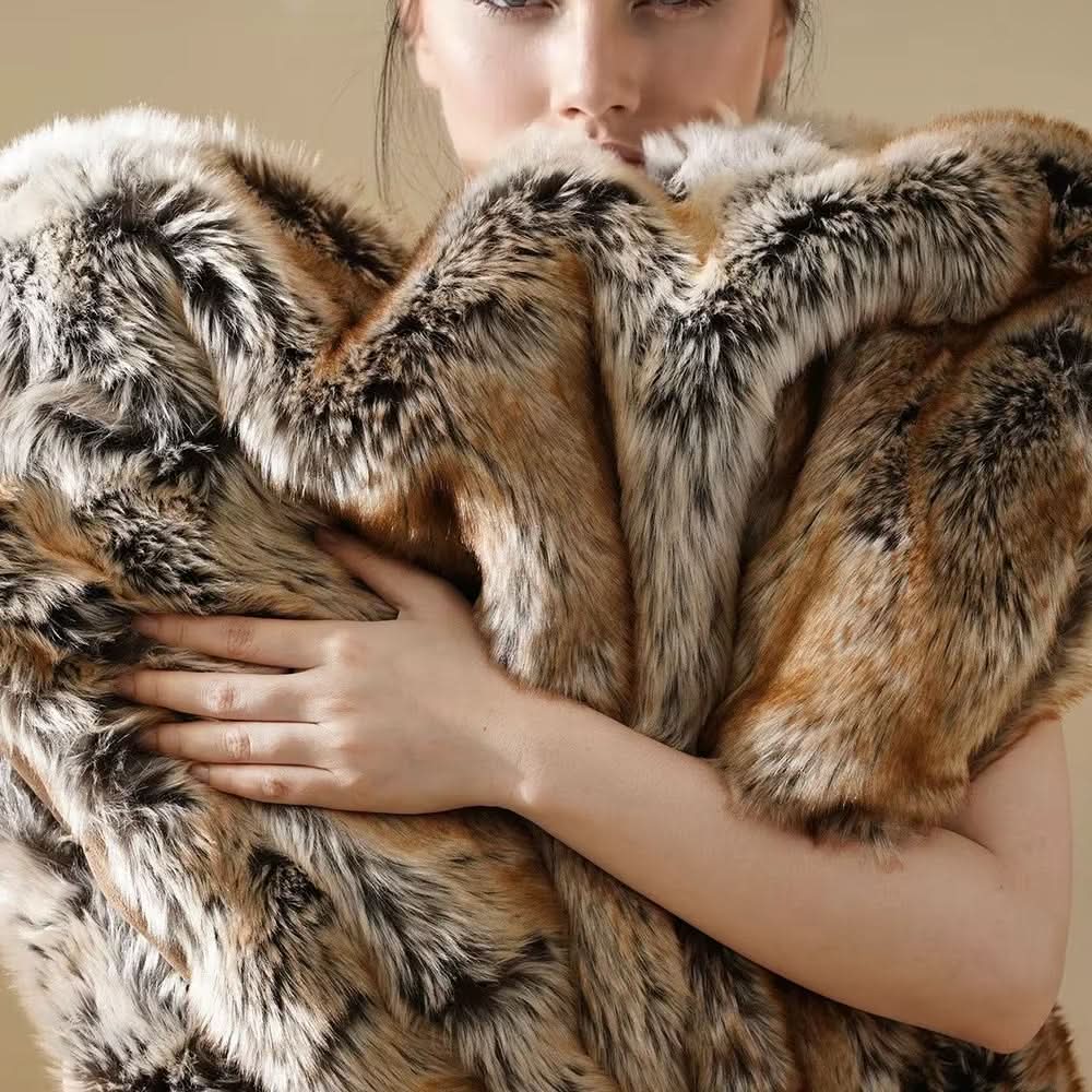 VELZAVENIA – Plush Throw Blanket for Sophisticated Home Comfort