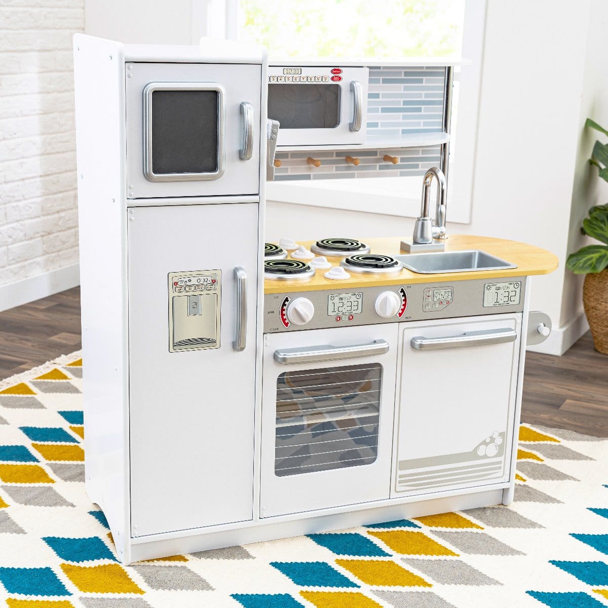 Kids Pretend Play Kitchen with Chalkboard and Toy Refrigerator - White