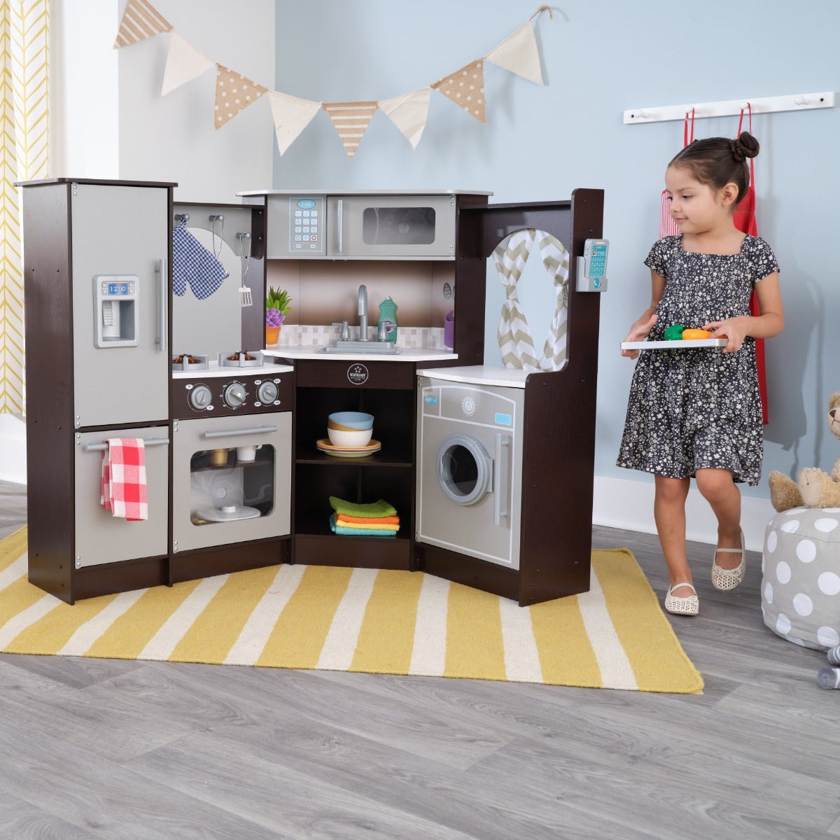 Corner Play Kitchen with Lights and Sounds and Storage - Espresso