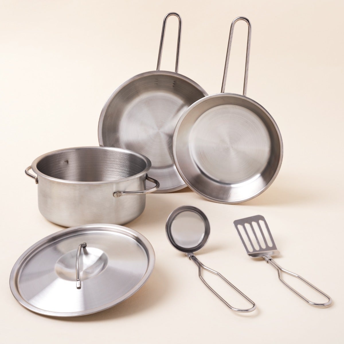 Deluxe Cookware Set with Food