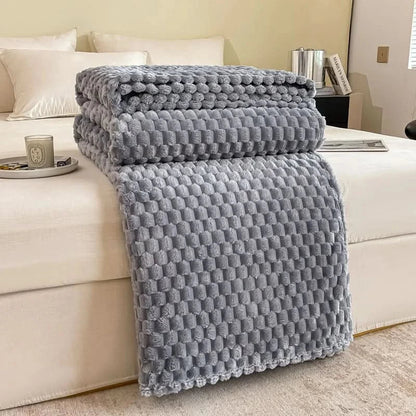 SOFTAVESSA – Cozy Bed Throw for Warm and Inviting Interiors